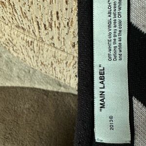 OFF-White Scarf